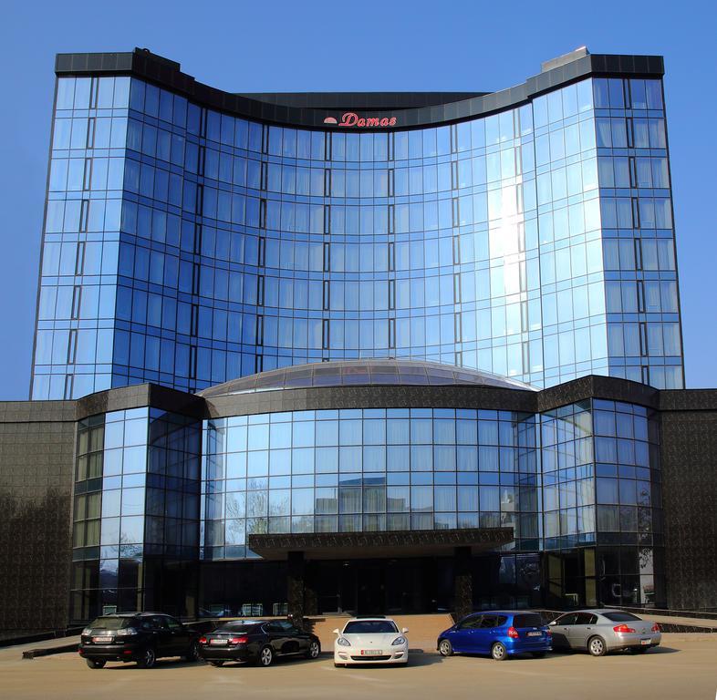 Damas International Hotel Bishkek Exterior foto