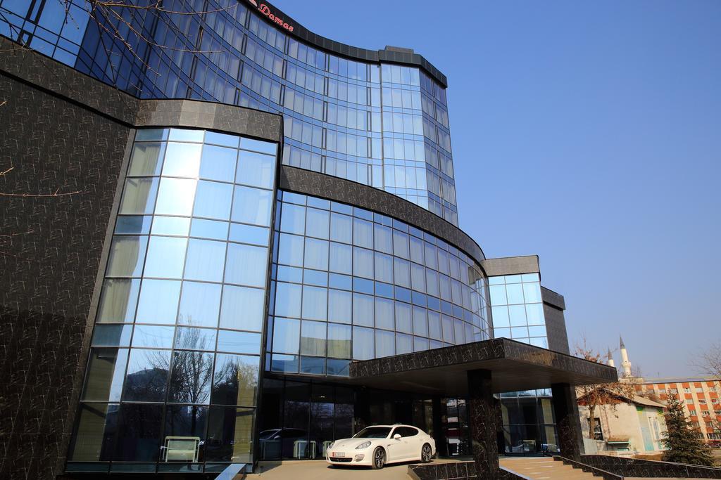 Damas International Hotel Bishkek Exterior foto